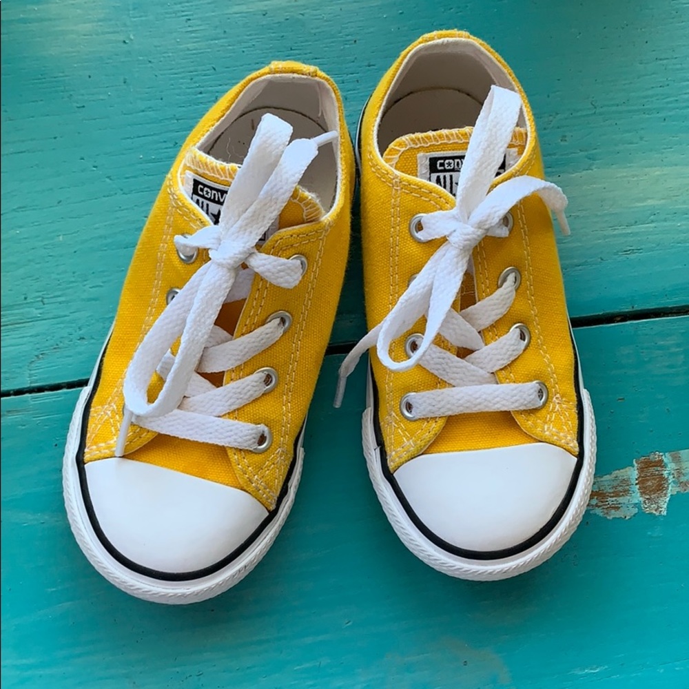 Yellow unisex toddler/infant converse like new